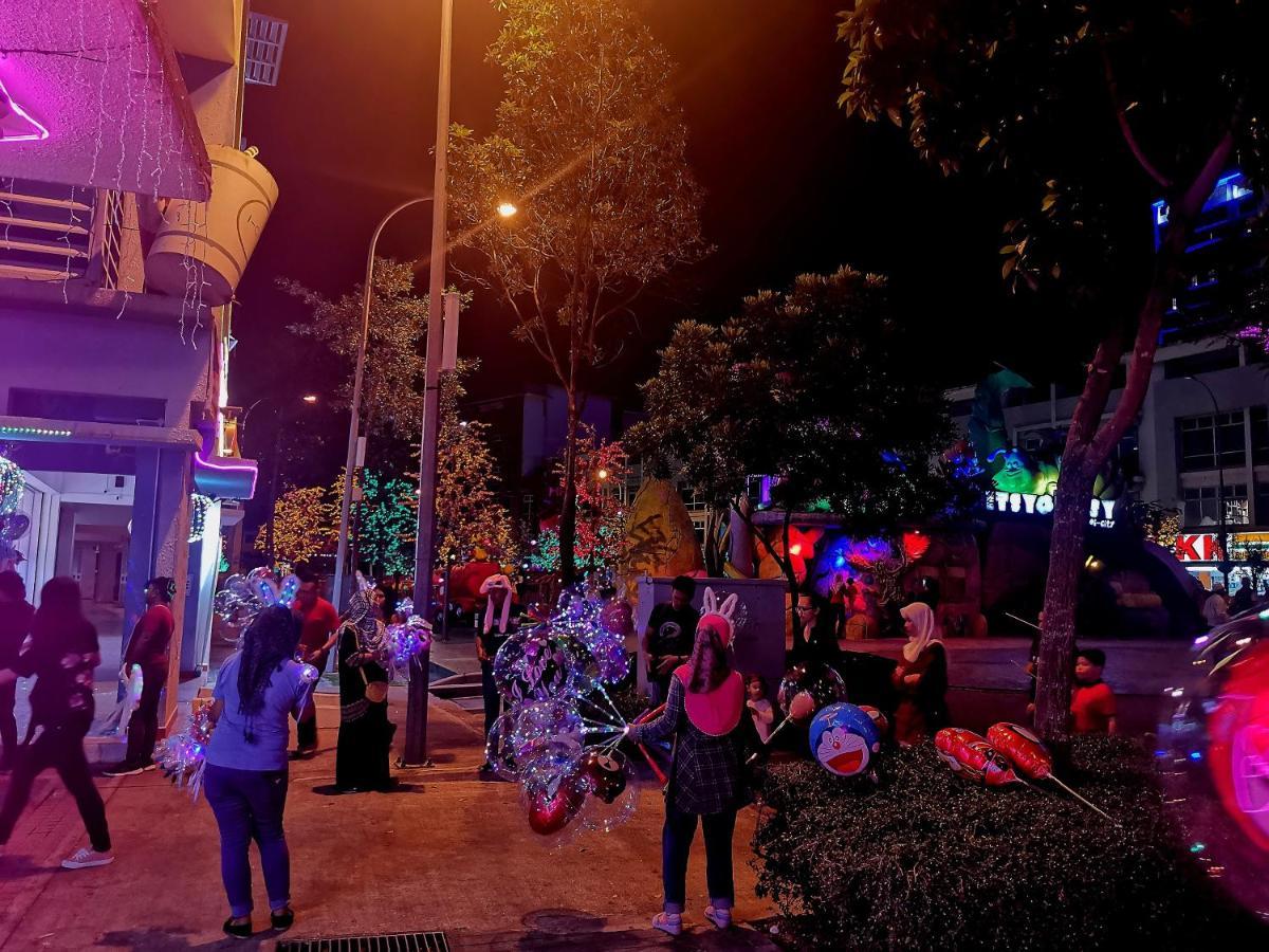 A's House I-city 1-4pax Netflix Wifi * Shah Alam